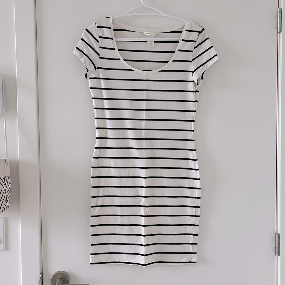 Black and white t shirt dress🖤